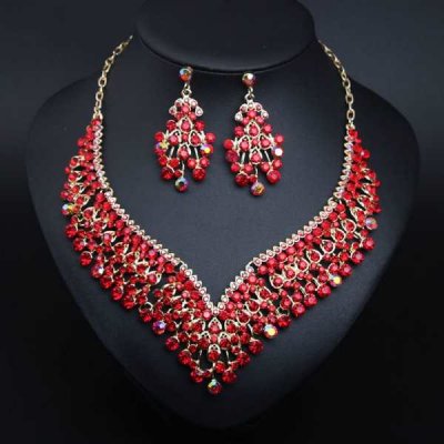 Creative Crystal Collarbone Necklace Earring Set